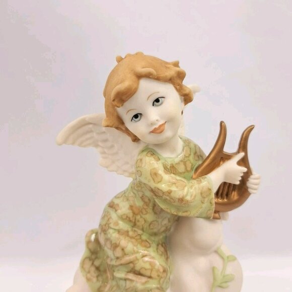 Vintage Guiseppe Armani 7 Inch White Peace Figurine Statue Italy - Picture 2 of 16